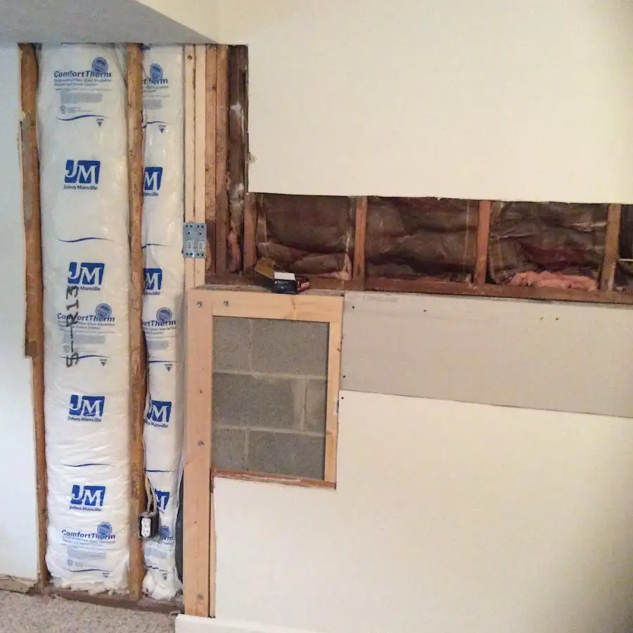 Wall insulation replacement during Structural Drying in Hamden